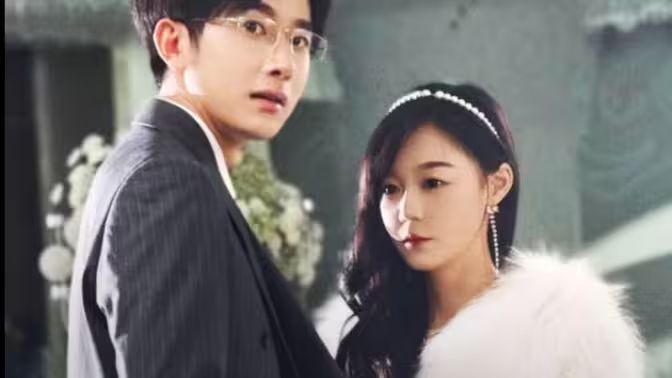 替身女配拿穩(wěn)白月光劇本